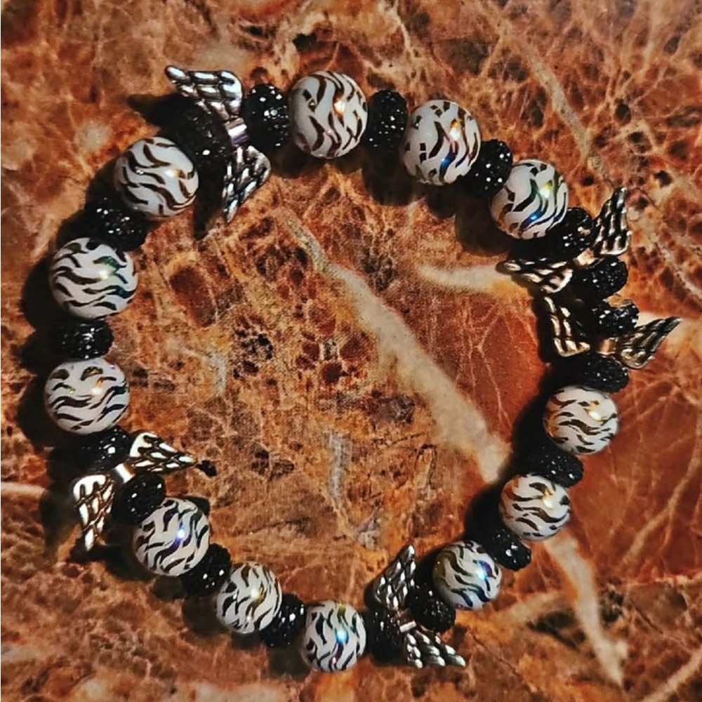 Healing bracelets - Picture 2 of 3